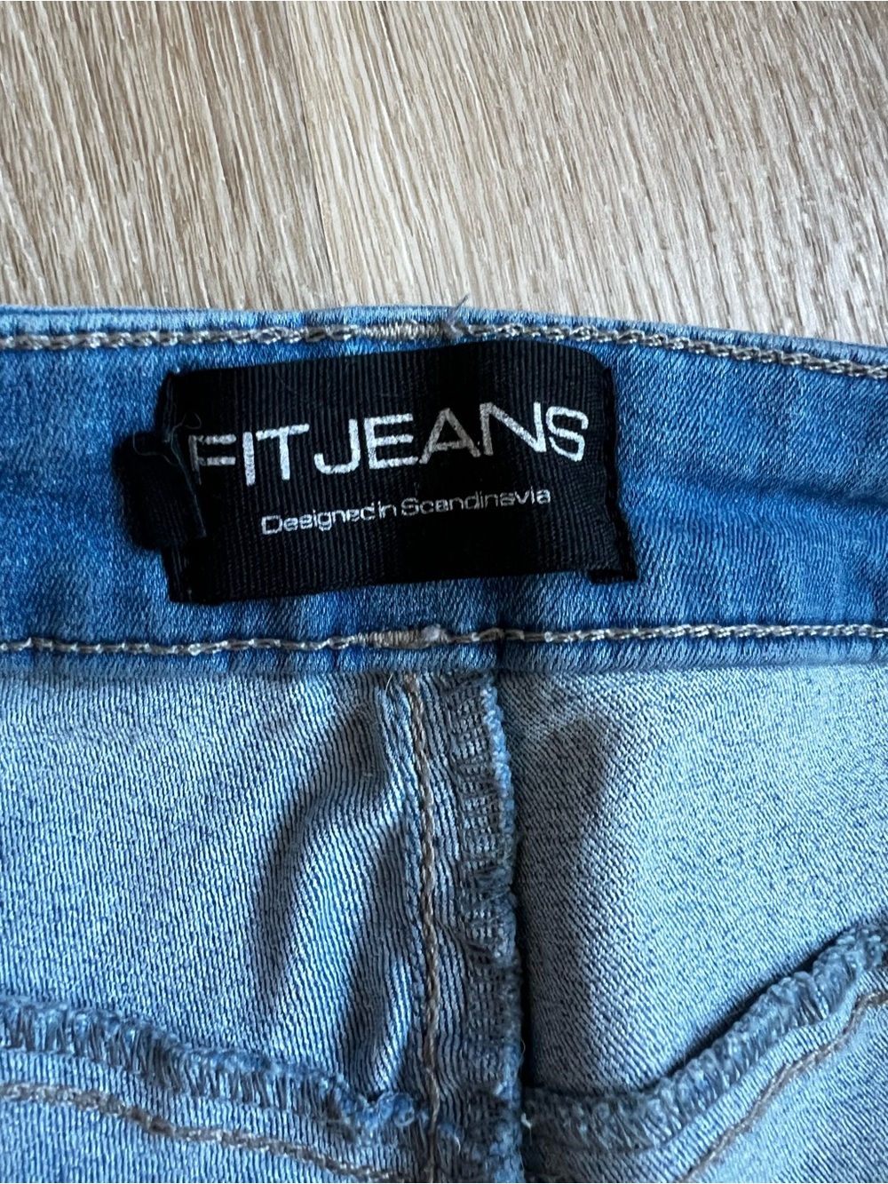 FITJEANS Light Wash Blue Denim Jeans